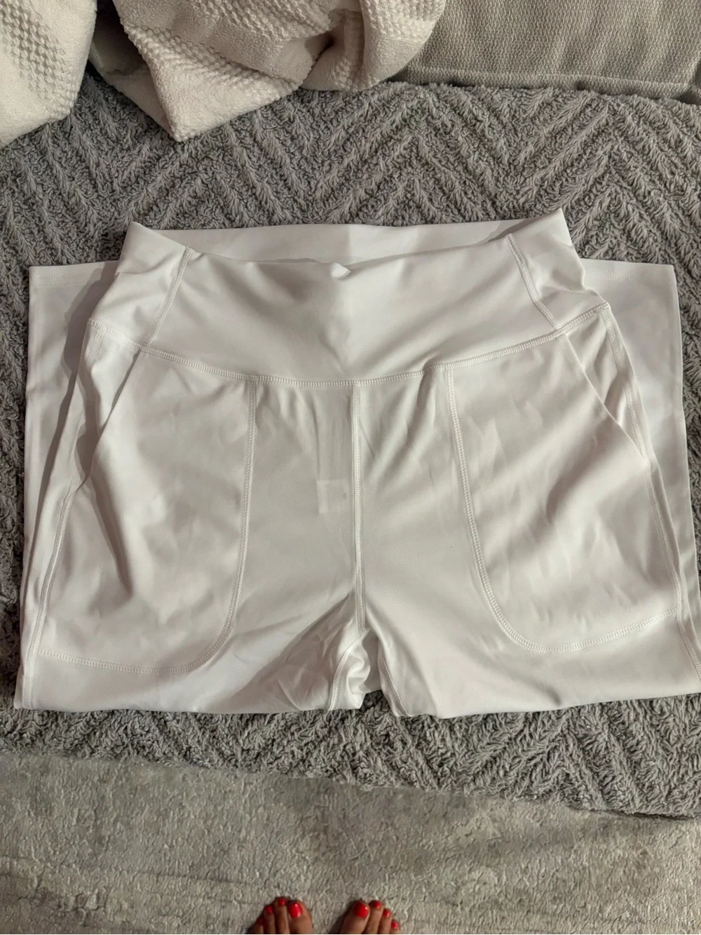 Cropped Wide-Leg Women's Pants in White